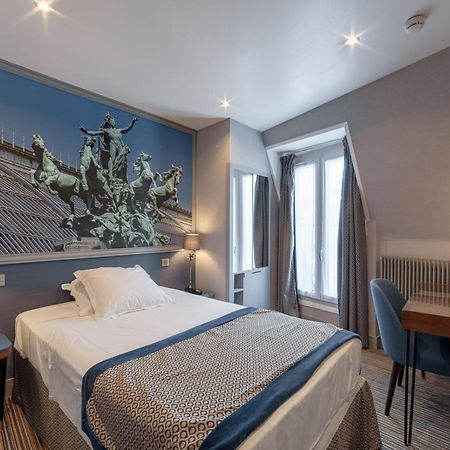 Hotel Saint Christophe Paris Bagian luar foto