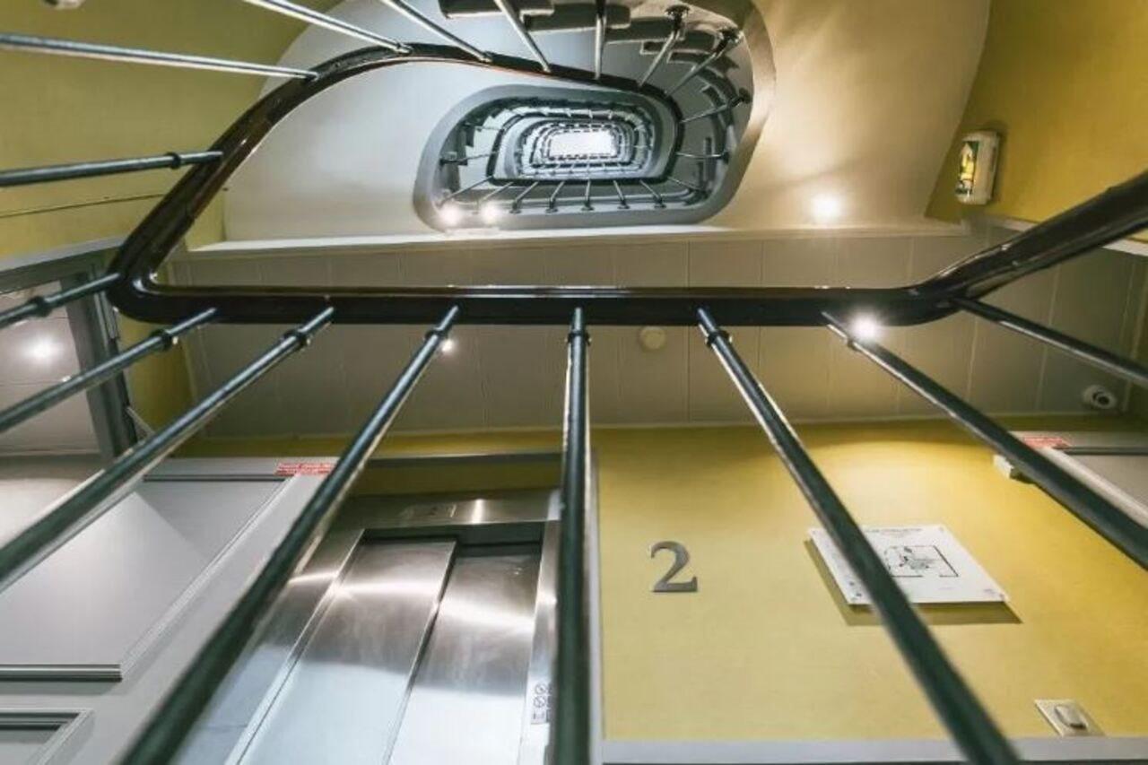 Hotel Saint Christophe Paris Bagian luar foto