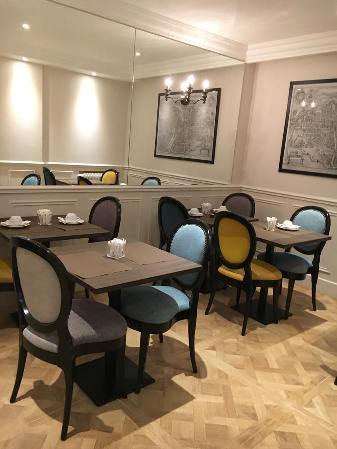 Hotel Saint Christophe Paris Bagian luar foto