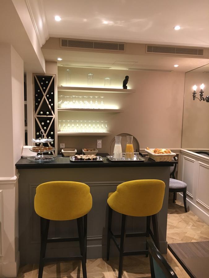 Hotel Saint Christophe Paris Bagian luar foto