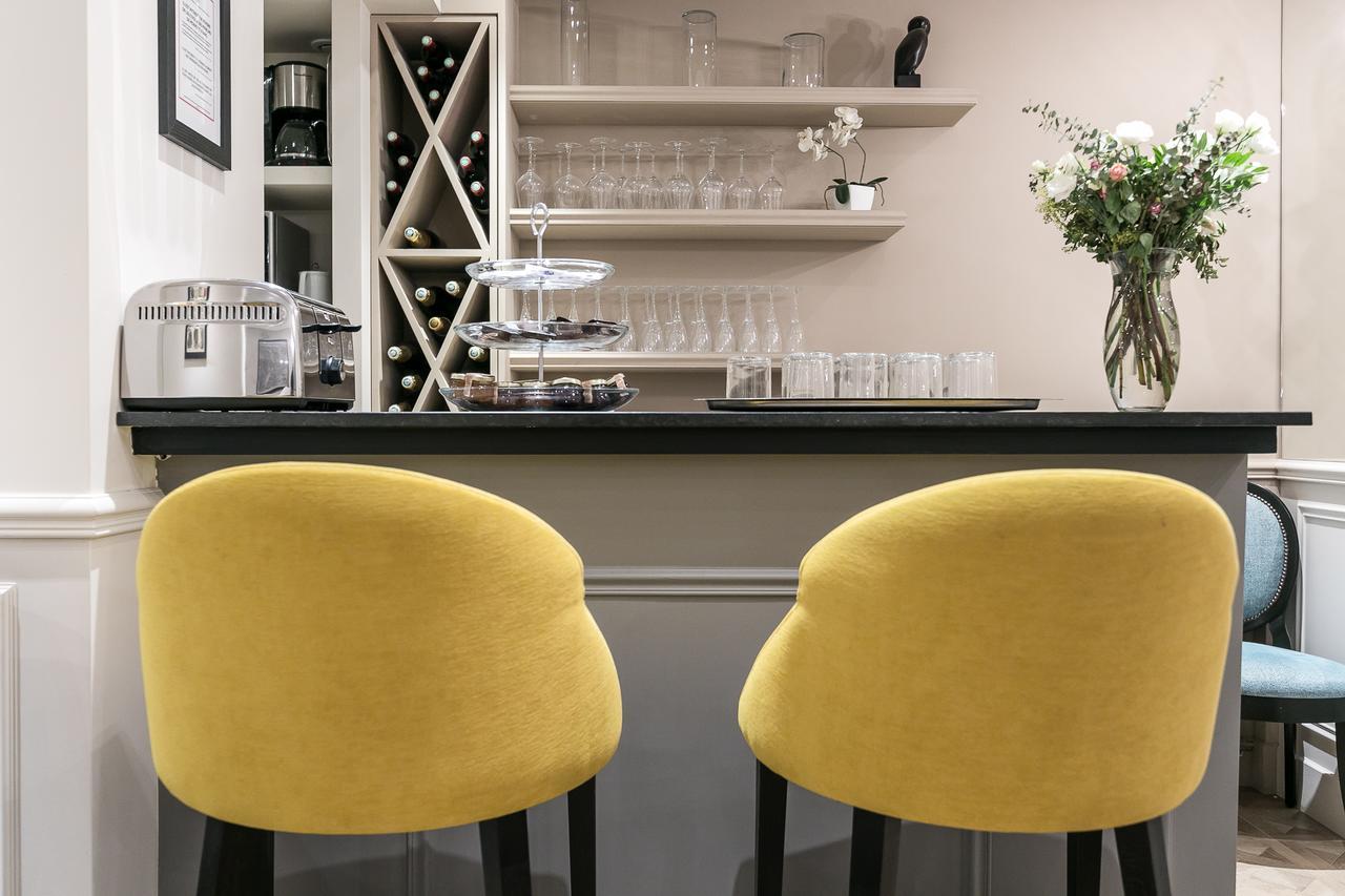 Hotel Saint Christophe Paris Bagian luar foto