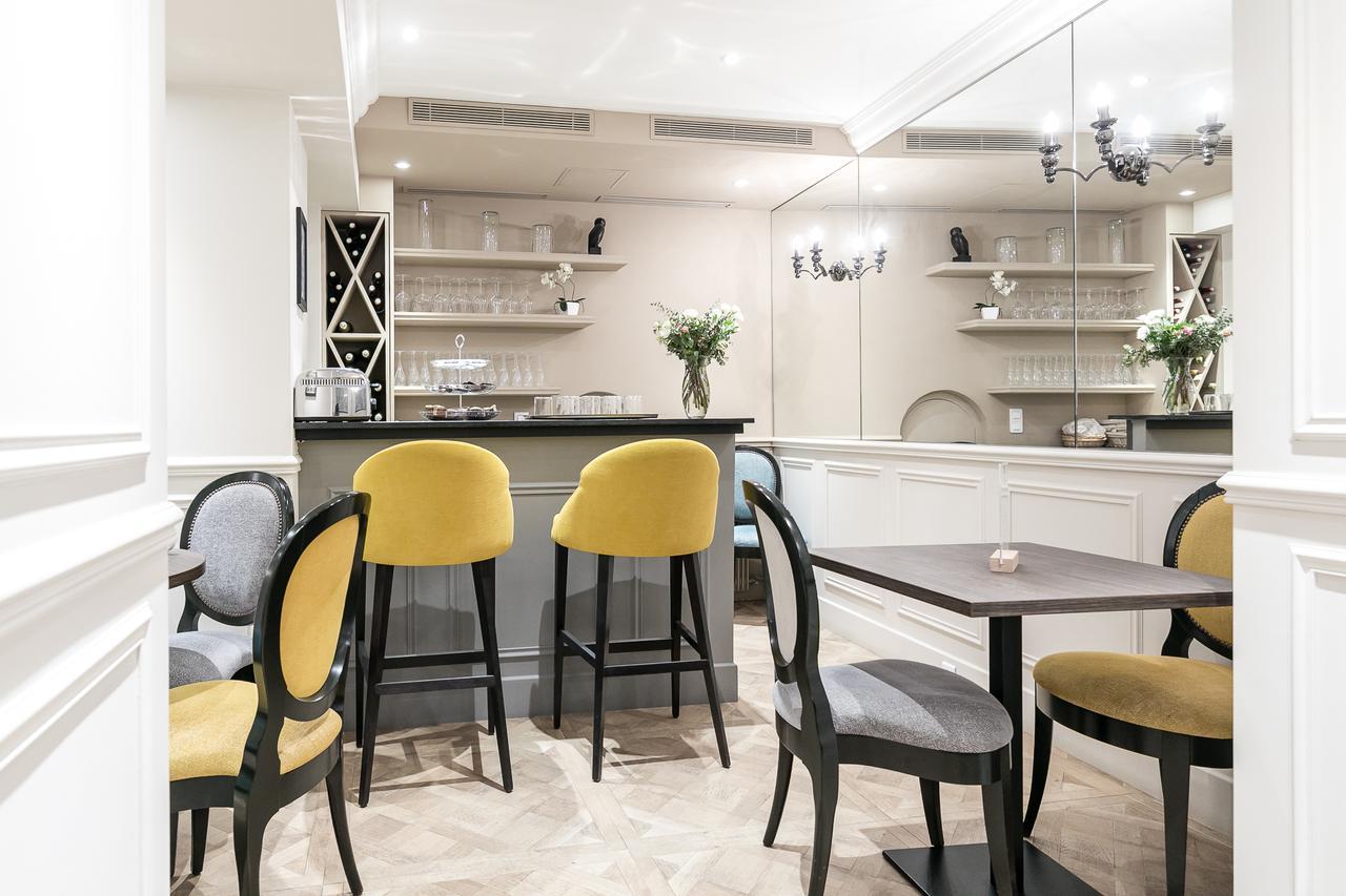 Hotel Saint Christophe Paris Bagian luar foto