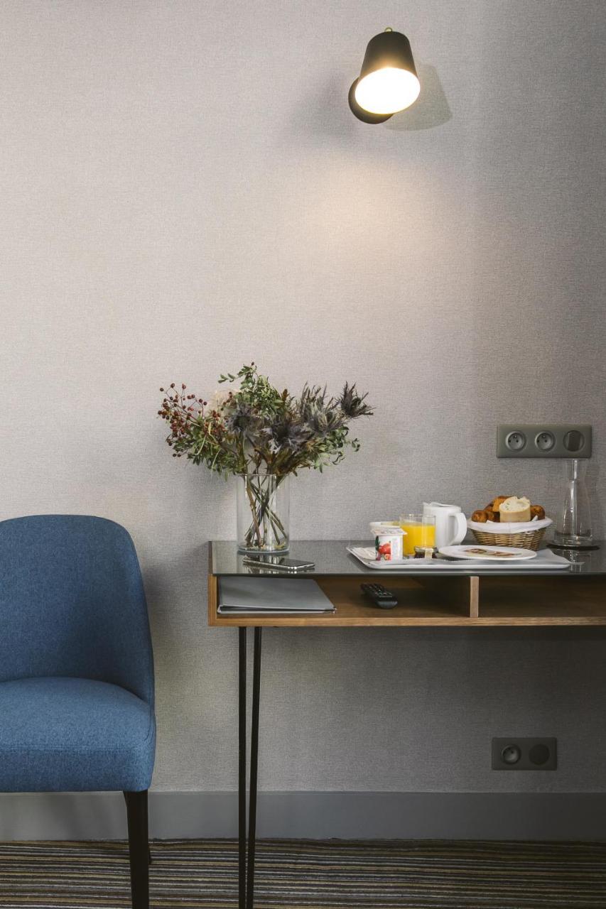 Hotel Saint Christophe Paris Bagian luar foto