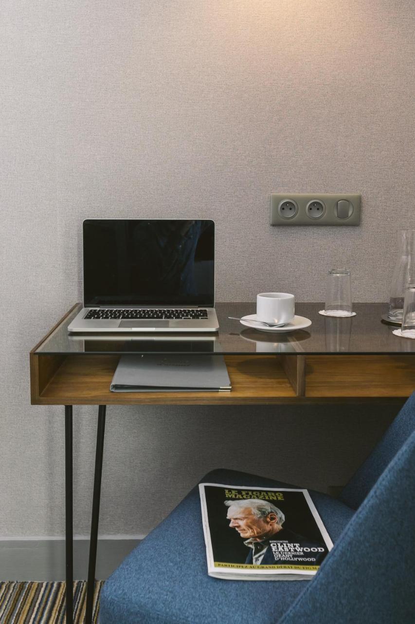 Hotel Saint Christophe Paris Bagian luar foto